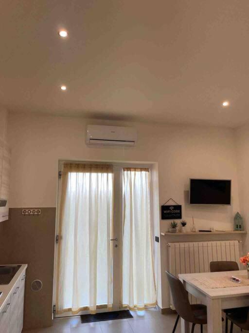 Apartment Near Como And Milan With Private Garage Mozzate Exterior foto